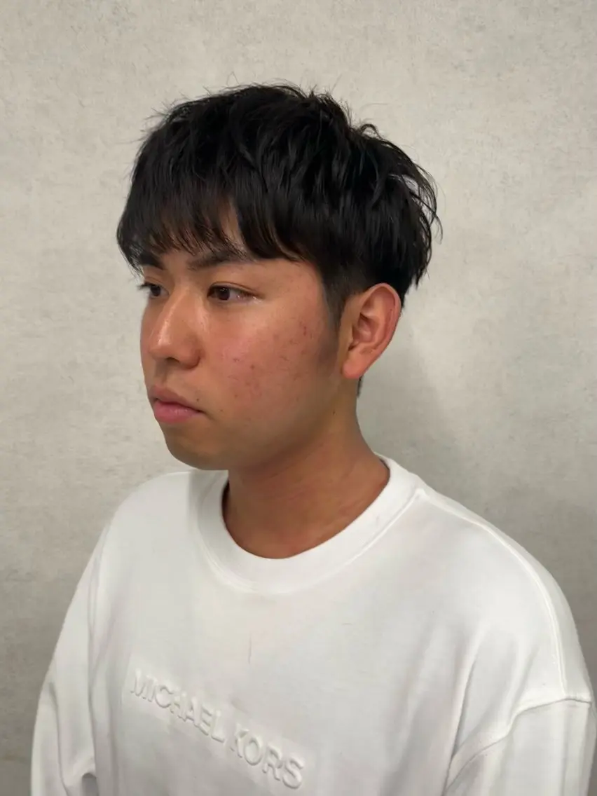 メンズ マッシュ 刈り上げ anon Loemのヘアスタイル