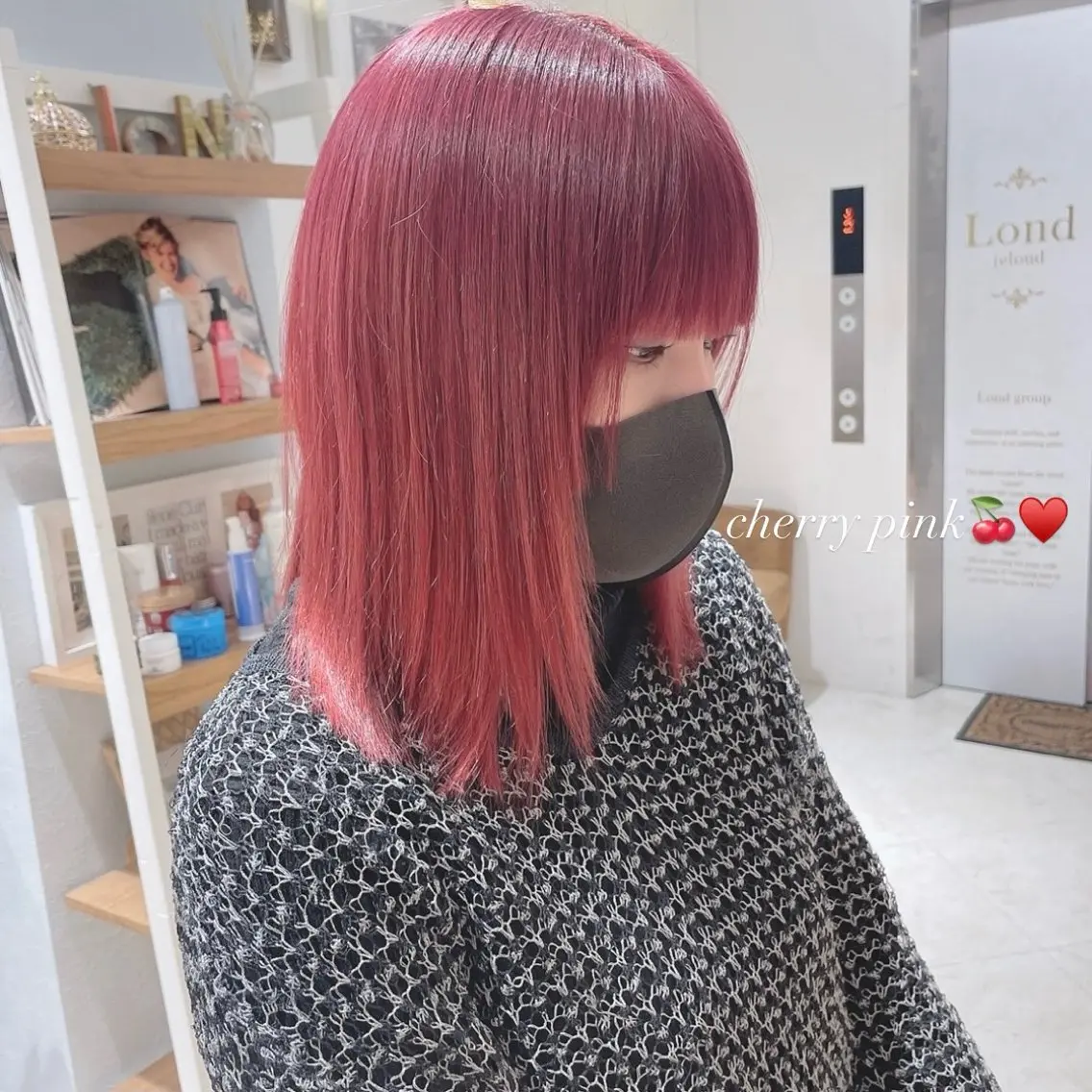 ロング カラー もえな /カラー/ハイトーンのヘアスタイル