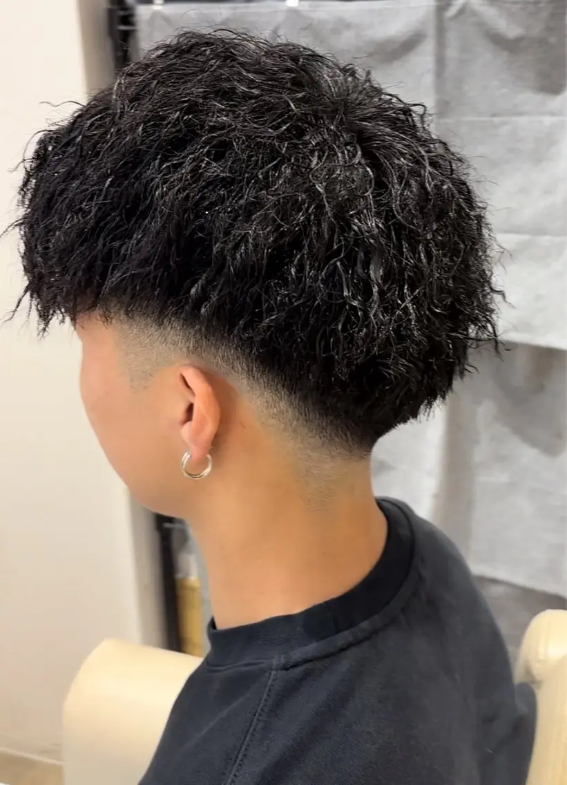 ショート パーマ メンズ メンズパーマ ツイストスパイラルパーマ スパイラルパーマ 森 駿太のヘアスタイル