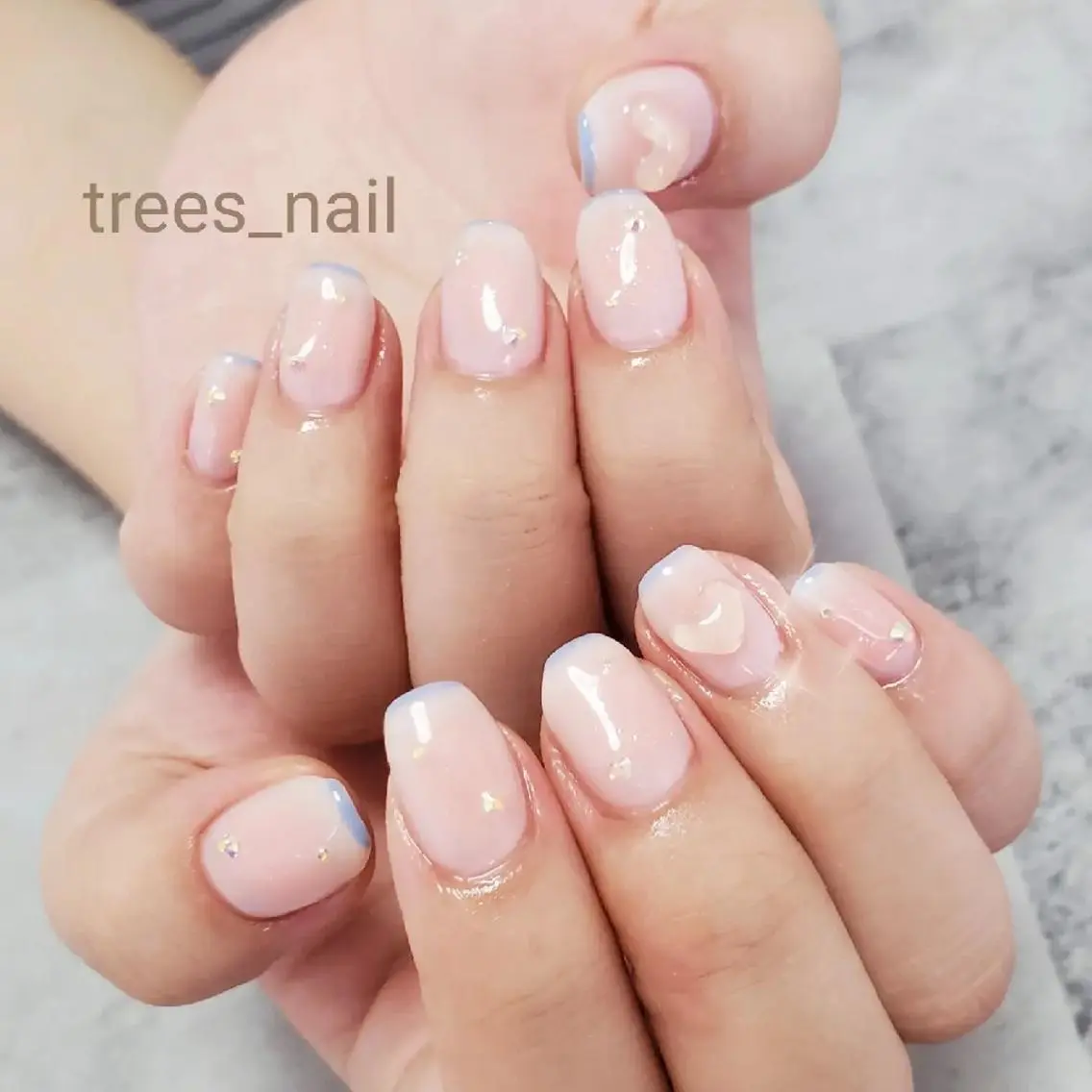 ネイル チークネイル クリアネイル ガーリー ハート キラキラネイル trees_ nailのネイルデザイン