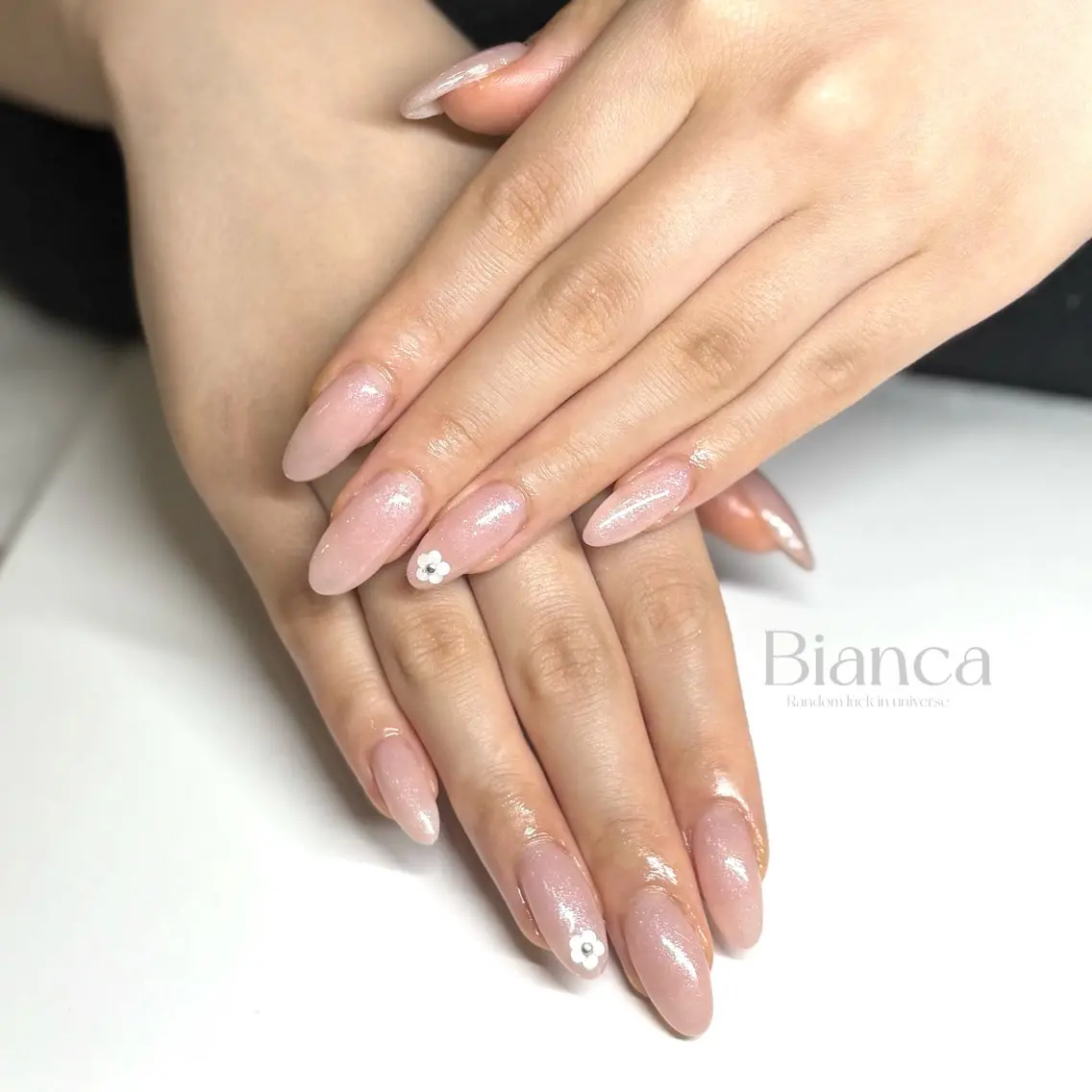ネイル ハンドネイル Bianca元住吉店 香奈のネイルデザイン
