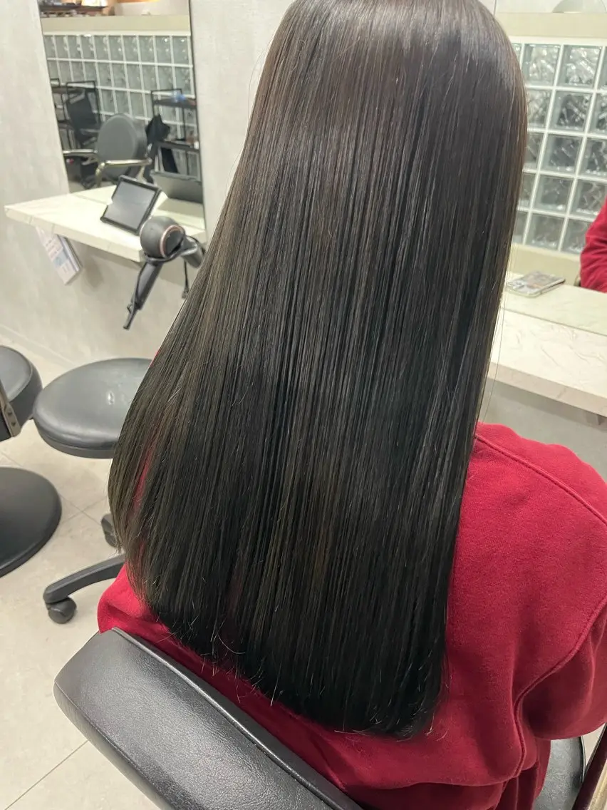 ロング カラー グレージュ オリーブグレージュ オリーブグレー anon Loemのヘアスタイル