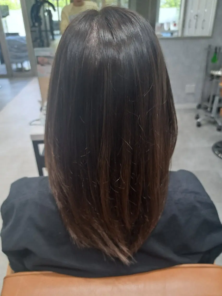 カラー アッシュ 透明感カラー ホワイトアッシュ 関口 知佳のヘアスタイル
