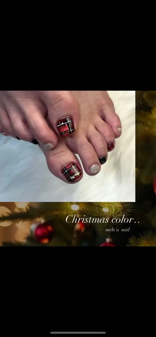 ネイル フットネイル 冬ネイル クリスマス フットネイル miho meléanailのネイルデザイン