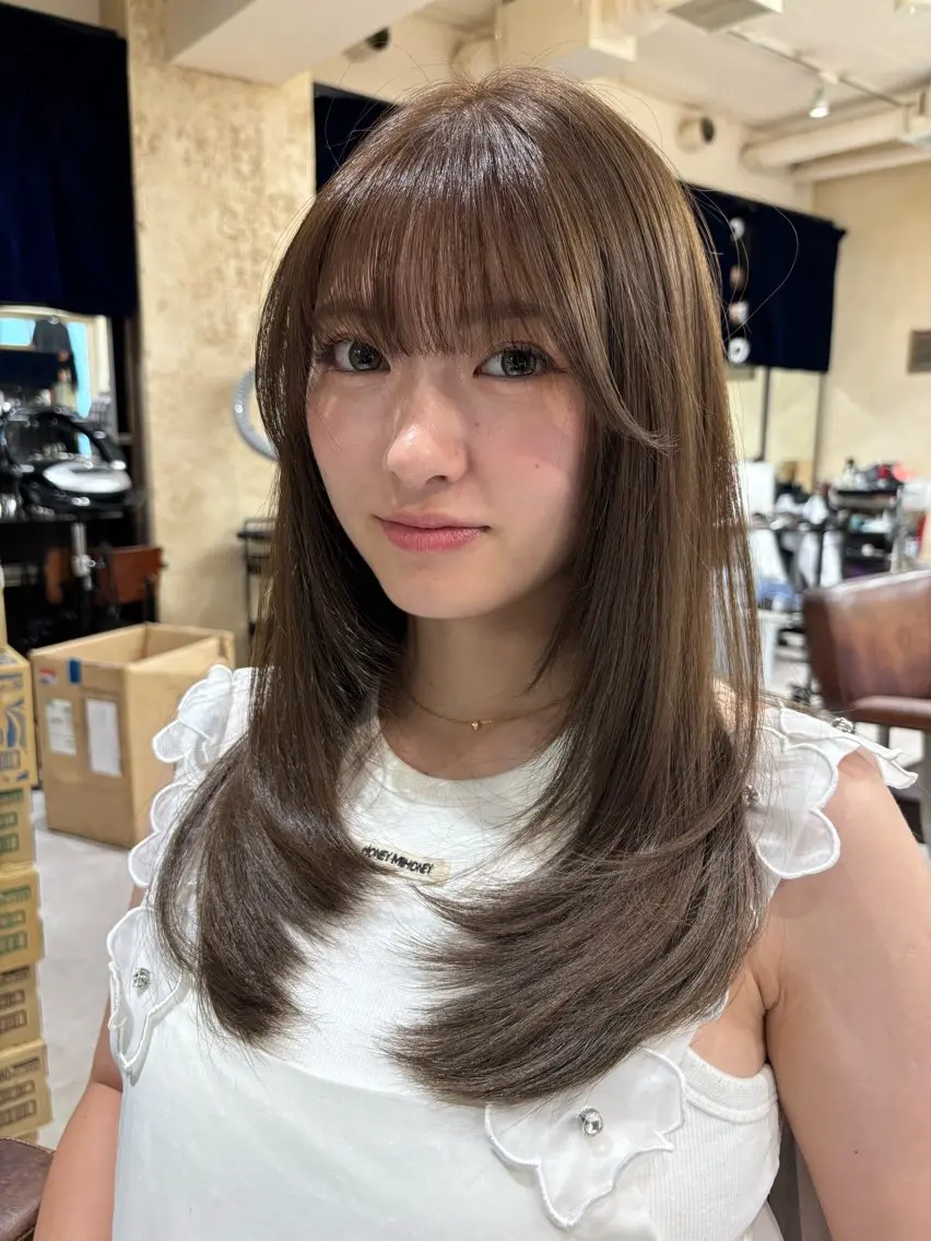 ミディアム カット ヘアカラー トリートメント 🫧暖色愛され透明感 🍒カラー千優のヘアスタイル