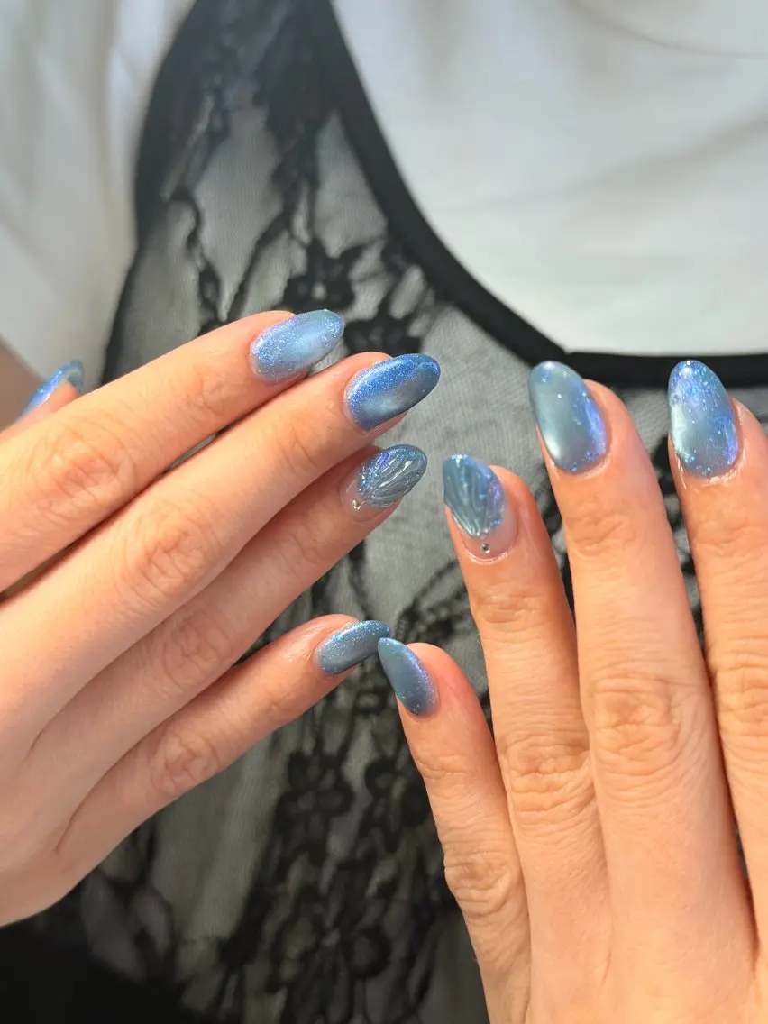ネイル キラキラネイル ハンドネイル N.elu nail salonのネイルデザイン