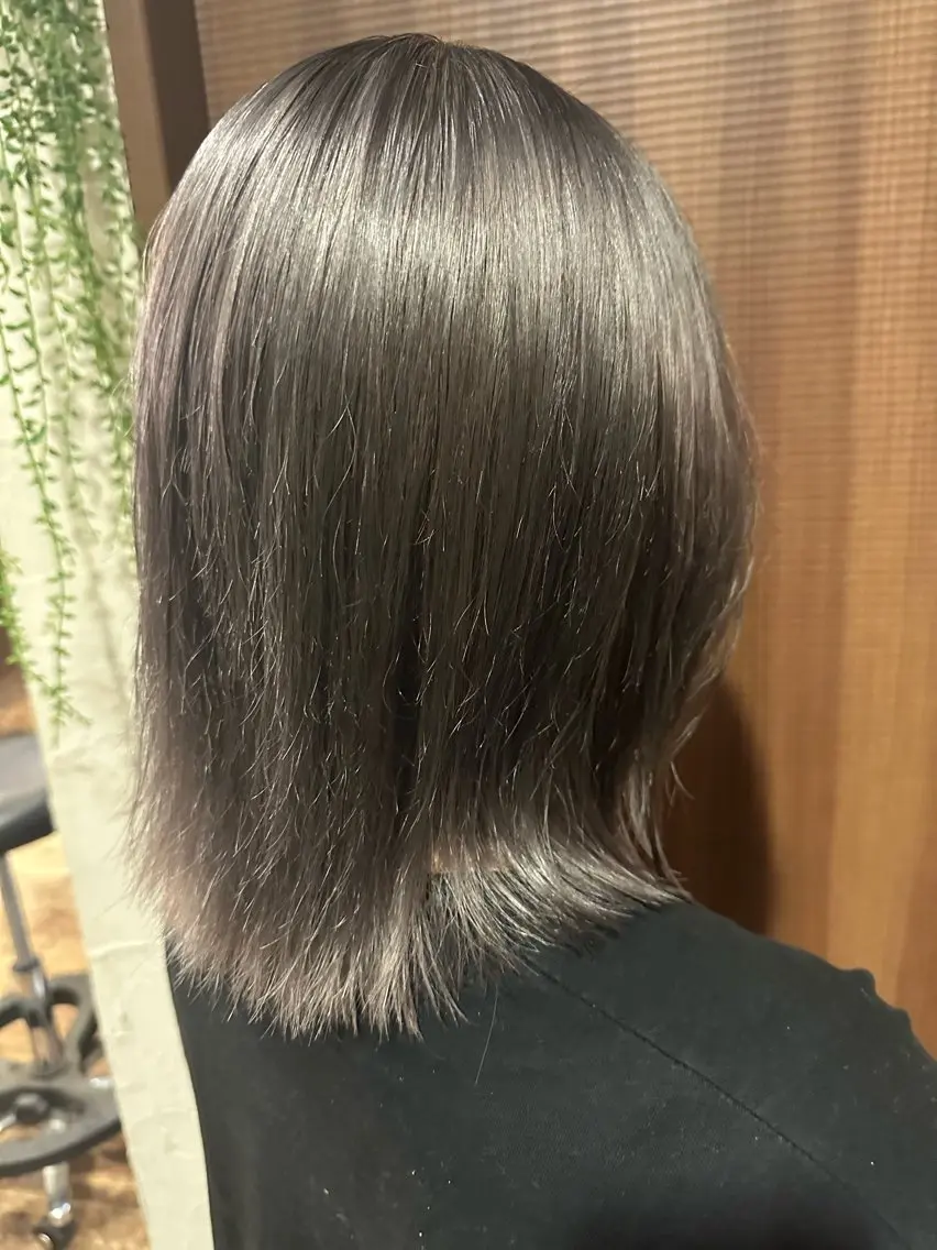ショート カラー グレージュ 刀根 亮馬のヘアスタイル