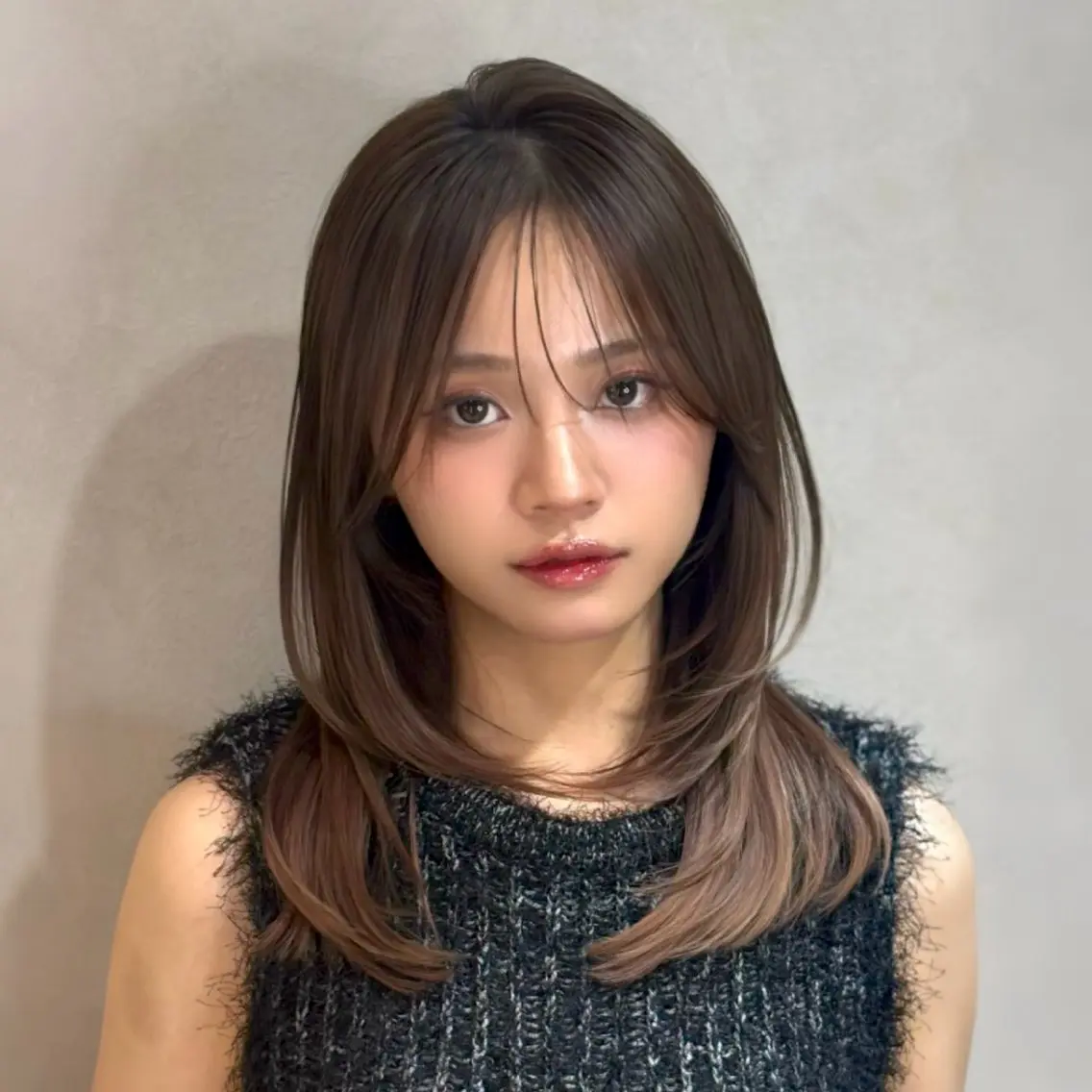 ミディアム カット ヘアカラー トリートメント RYU/レイヤー /透明感艶カラーのヘアスタイル