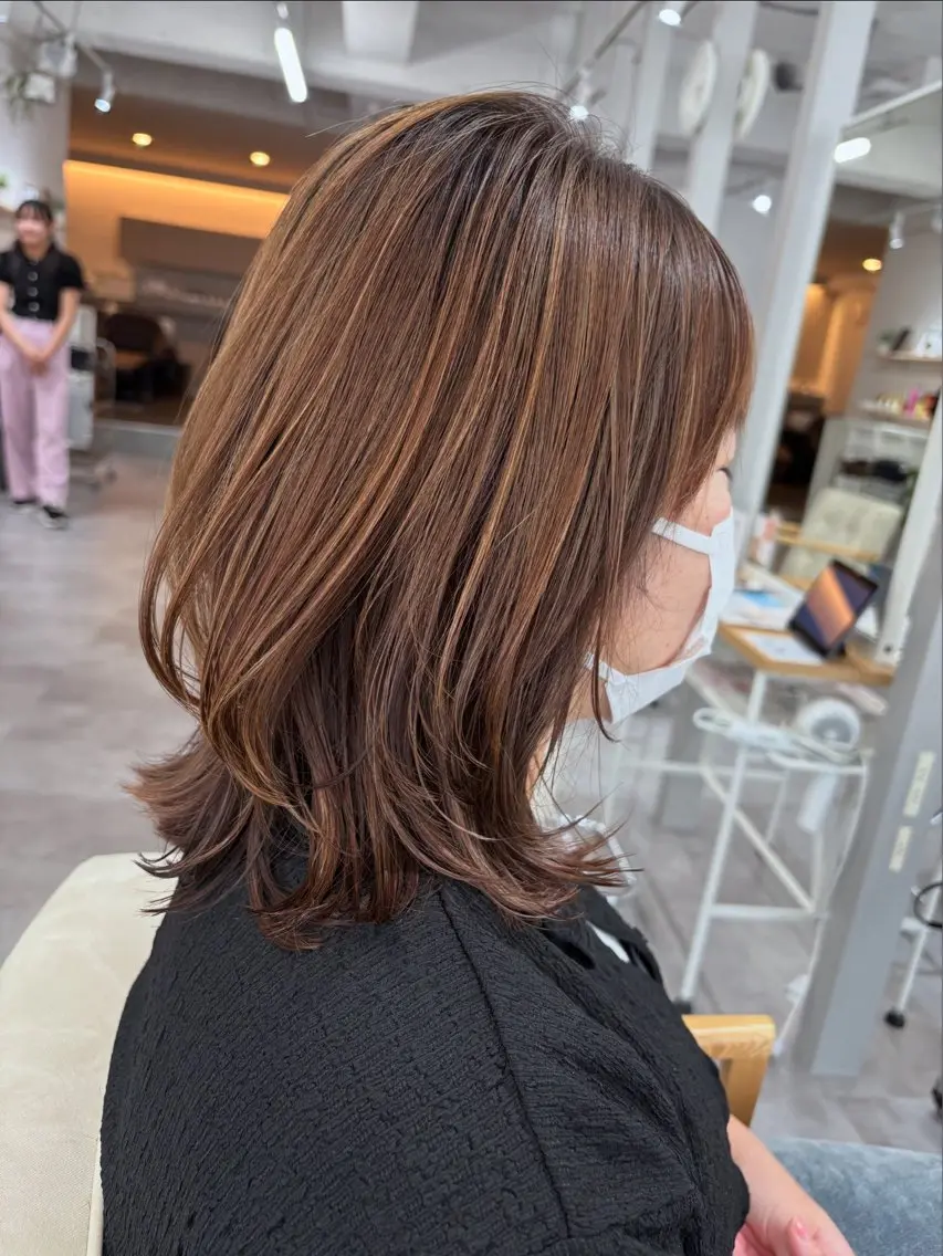 ミディアム ミディアムレイヤー ハイライト レイヤーカット カット ヘアカラー トリートメント ヘッドスパ 骨格、カラー診断士 ✂️淡中円花のヘアスタイル