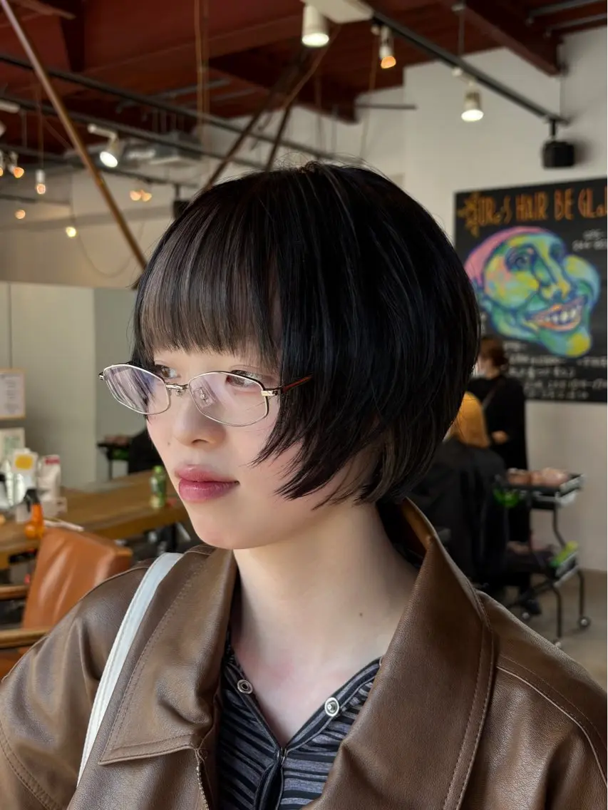 ショート カット ヘアカラー トリートメント ORe'S HAIR BE GLaDユウナのヘアスタイル