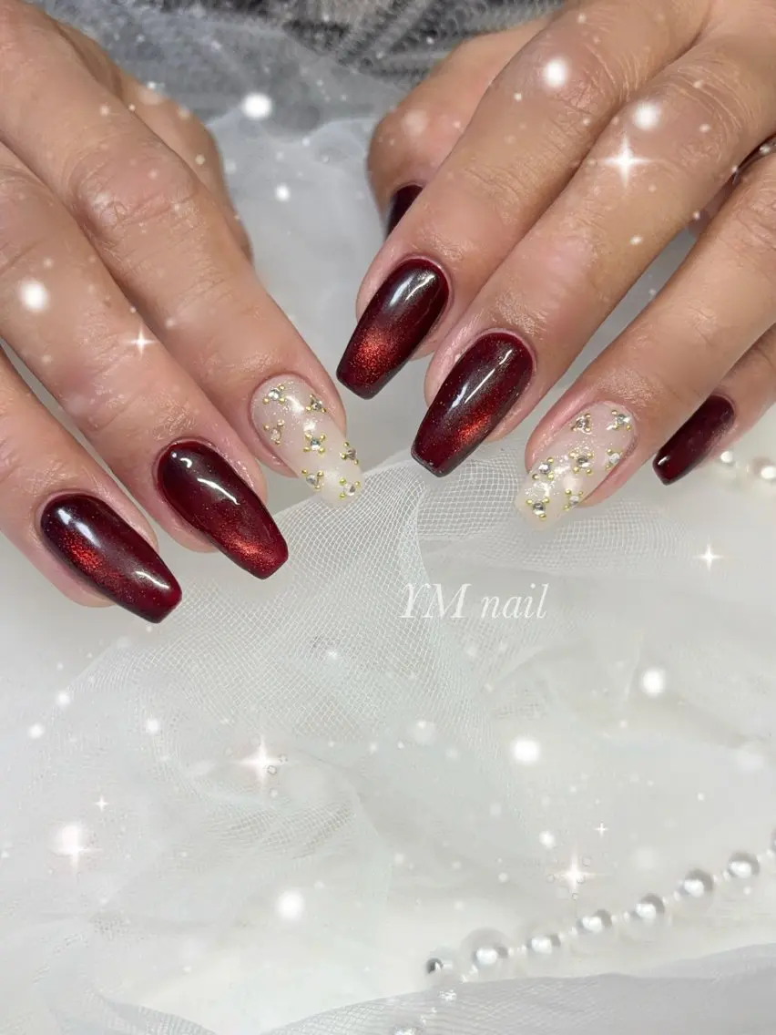 ネイル ボルドー マグネットネイル 赤色 ハンドネイル YM nailのネイルデザイン