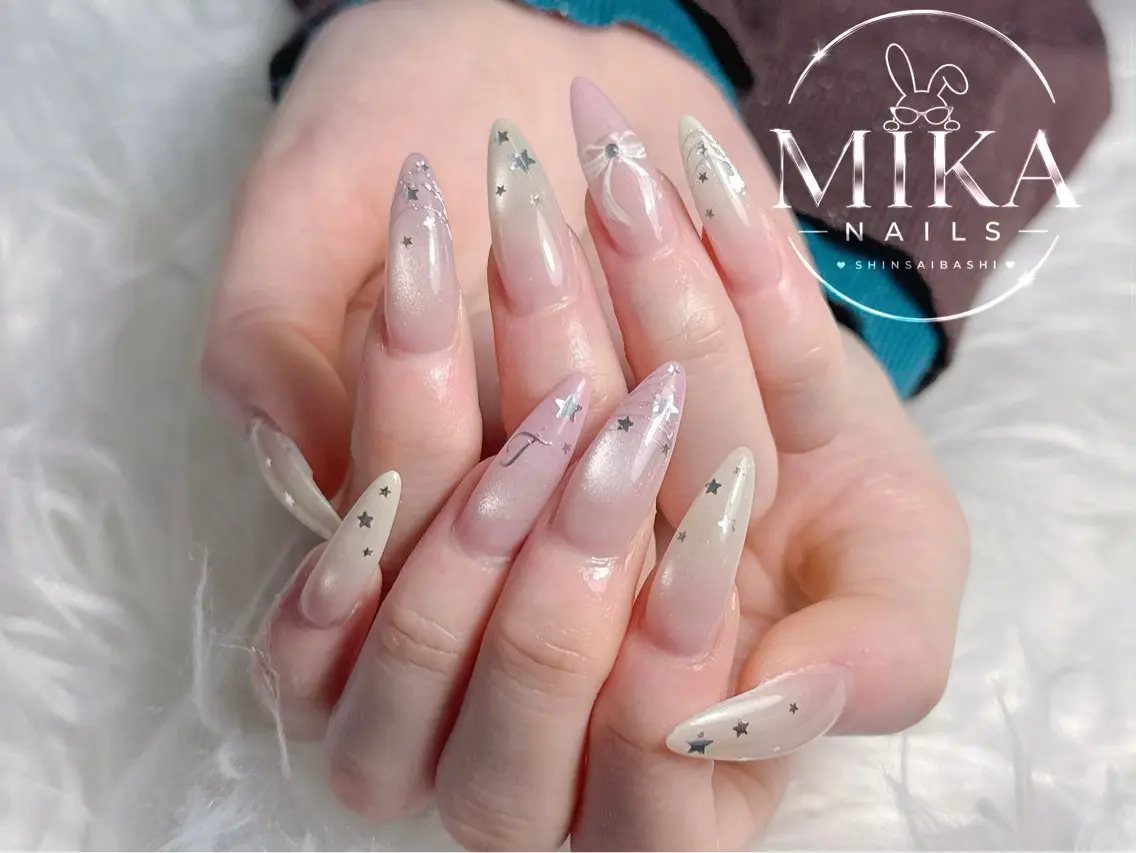 ネイル アートネイル チークネイル ドット フットネイル フレンチネイル ハンドネイル 🌷Luna Mika🌷のネイルデザイン