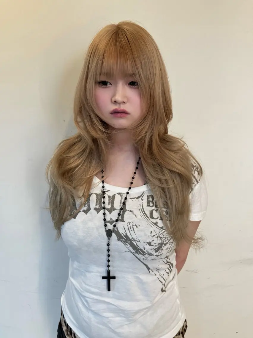 ロング Hanaka🪷 ニュアンス×レイヤーのヘアスタイル
