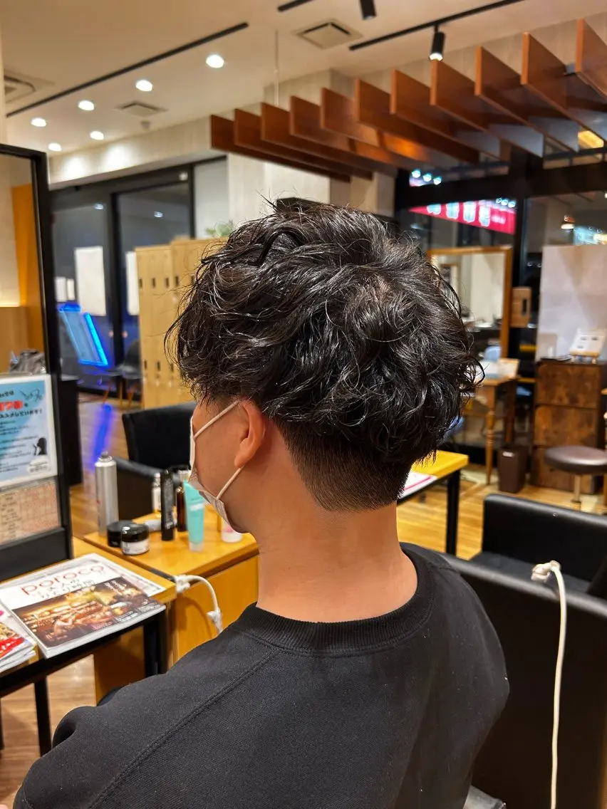 メンズ カット パーマ 中村 眞歩のヘアスタイル