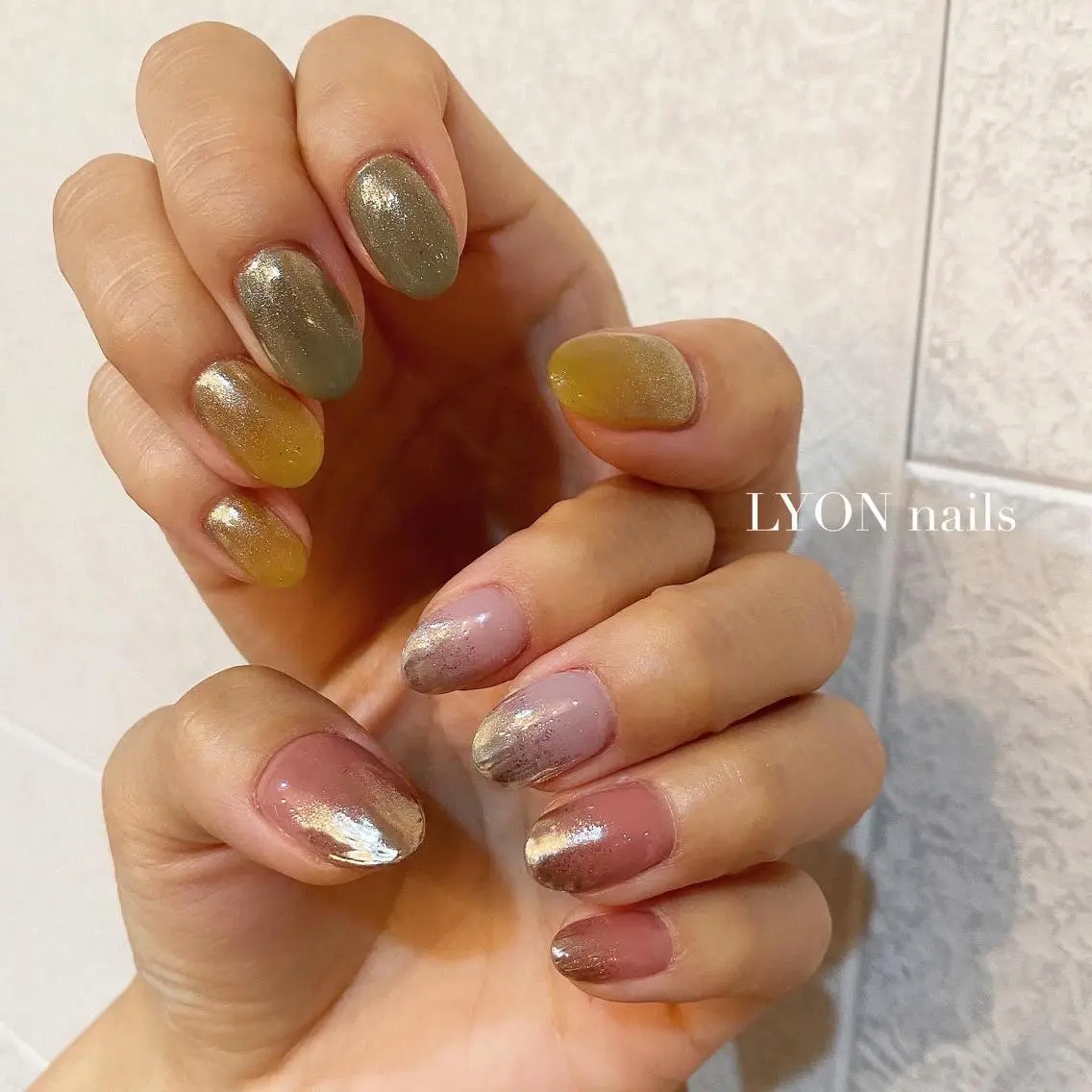 ネイル グラデーション ミラーネイル Bethlee nailsのネイルデザイン