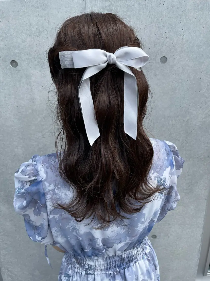 ミディアム カラー ヘアカラー インナーカラー 推し ブリーチ  髪質改善のヘアスタイル