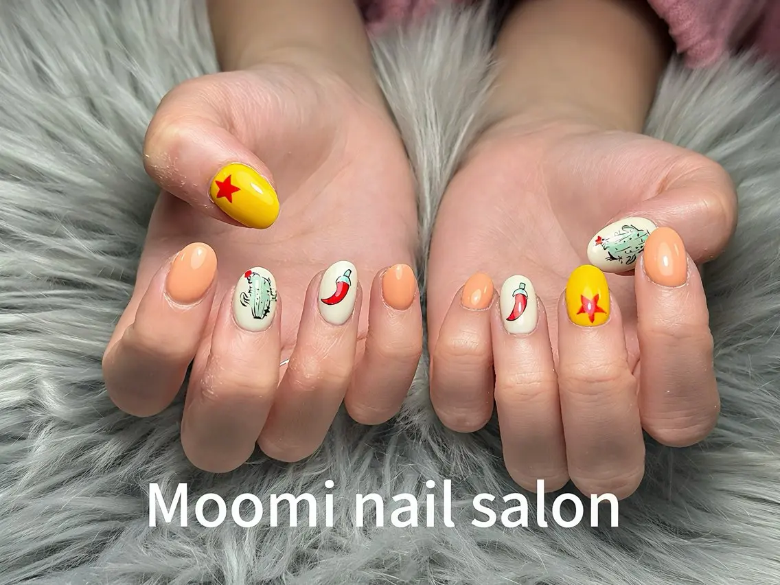 ショート ハンドネイル 長さだし専門店 Moominのネイルデザイン
