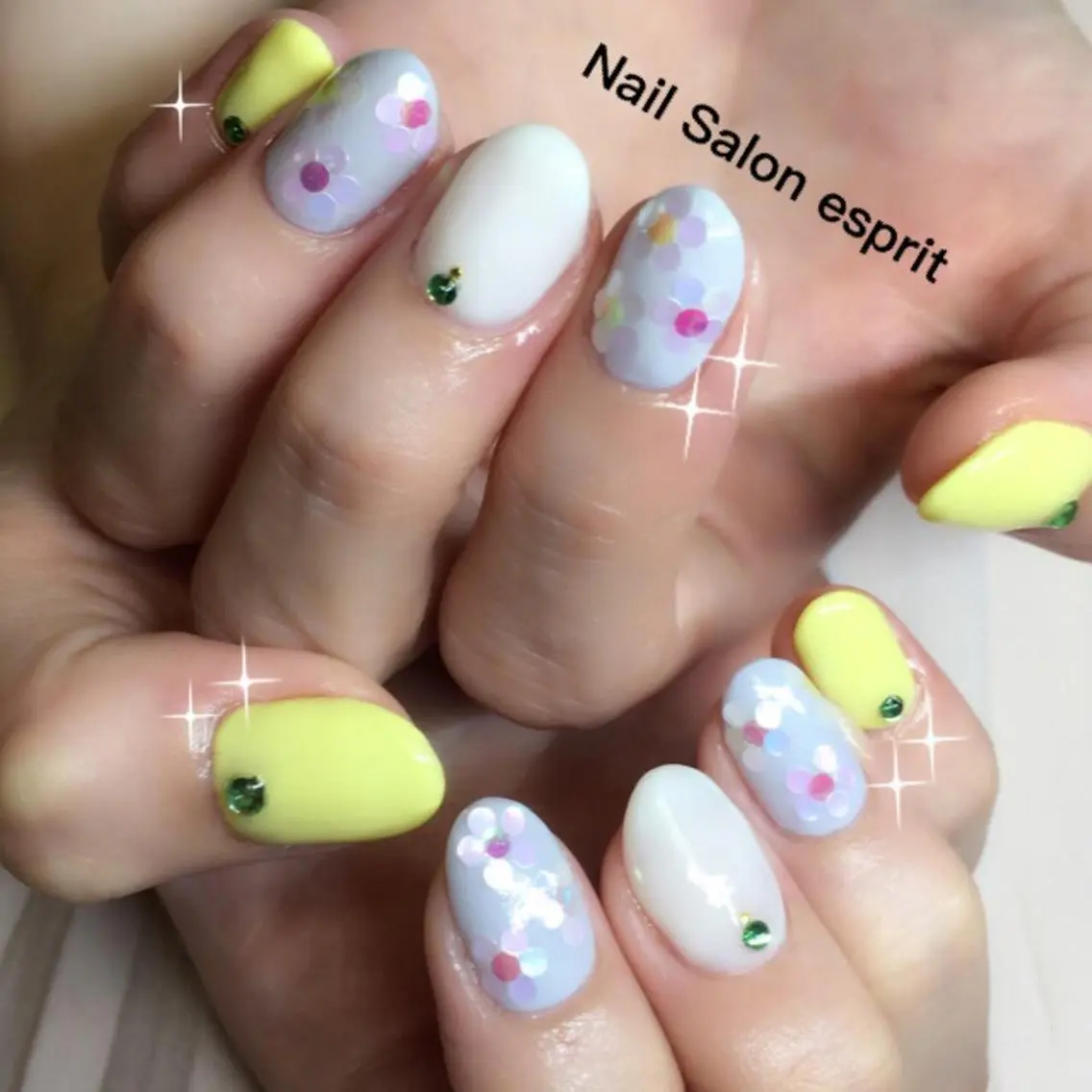 ネイル フラワーネイル Nail Salon espritのネイルデザイン