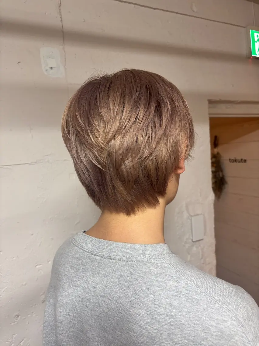 ショート カラー 🩵似合わせカット SEIRA🩵のヘアスタイル