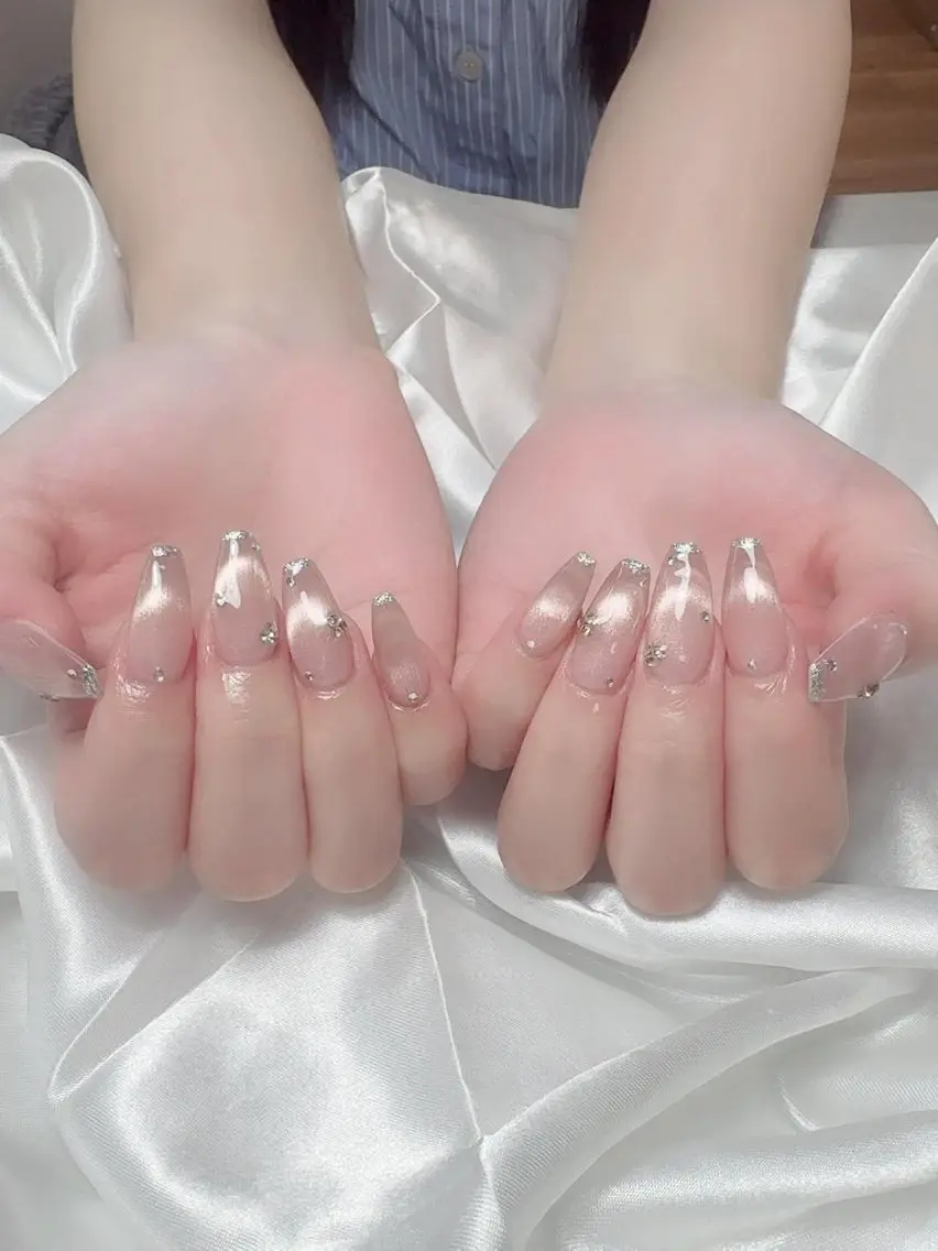 ネイル 長さ出し グラデーション キラキラネイル 韓国ネイル マグネットネイル ハンドネイル Hana Rose Nailのネイルデザイン