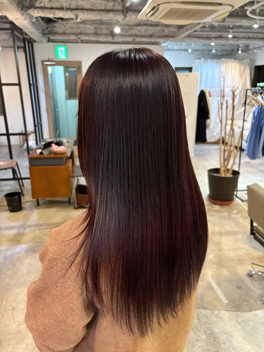 カラー レッドカラー かんだい colorのヘアスタイル
