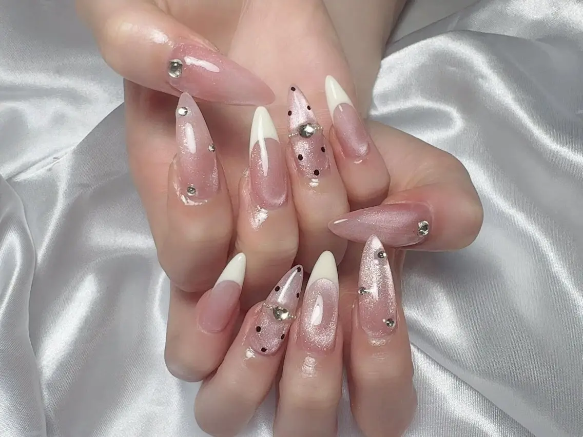 ネイル ブルー フットネイル フレンチネイル 韓国ネイル マグネットネイル ハンドネイル ハンドケア Hara Nail 【持ち込みOK】のネイルデザイン