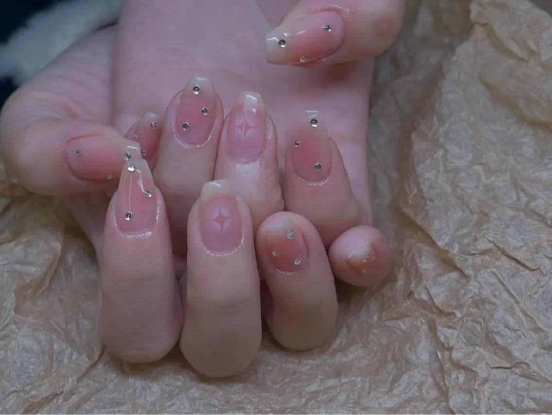 ネイル チークネイル ワンホンネイル ToliyDeliy Nail Salonのネイルデザイン