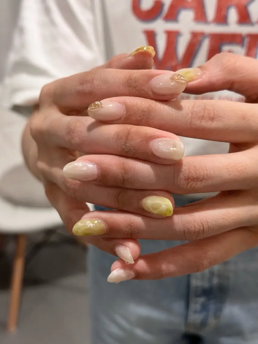 ネイル ハンドネイル GLOW/NAIL 二の宮KaNaのネイルデザイン