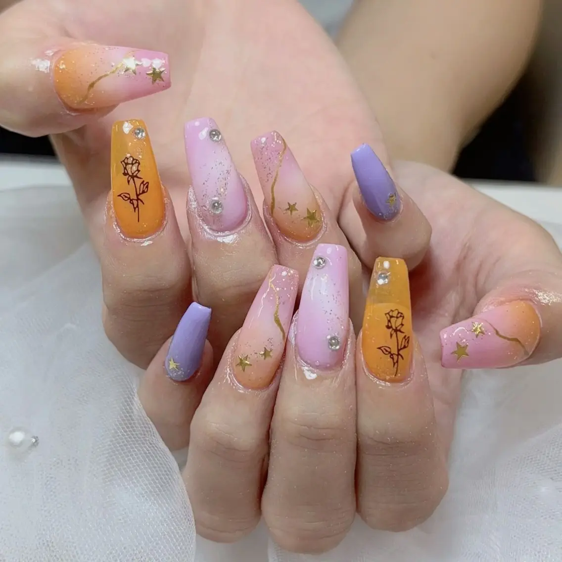 ネイル ハンドネイル 🎀kira 長さだし💗モチ最高のネイルデザイン