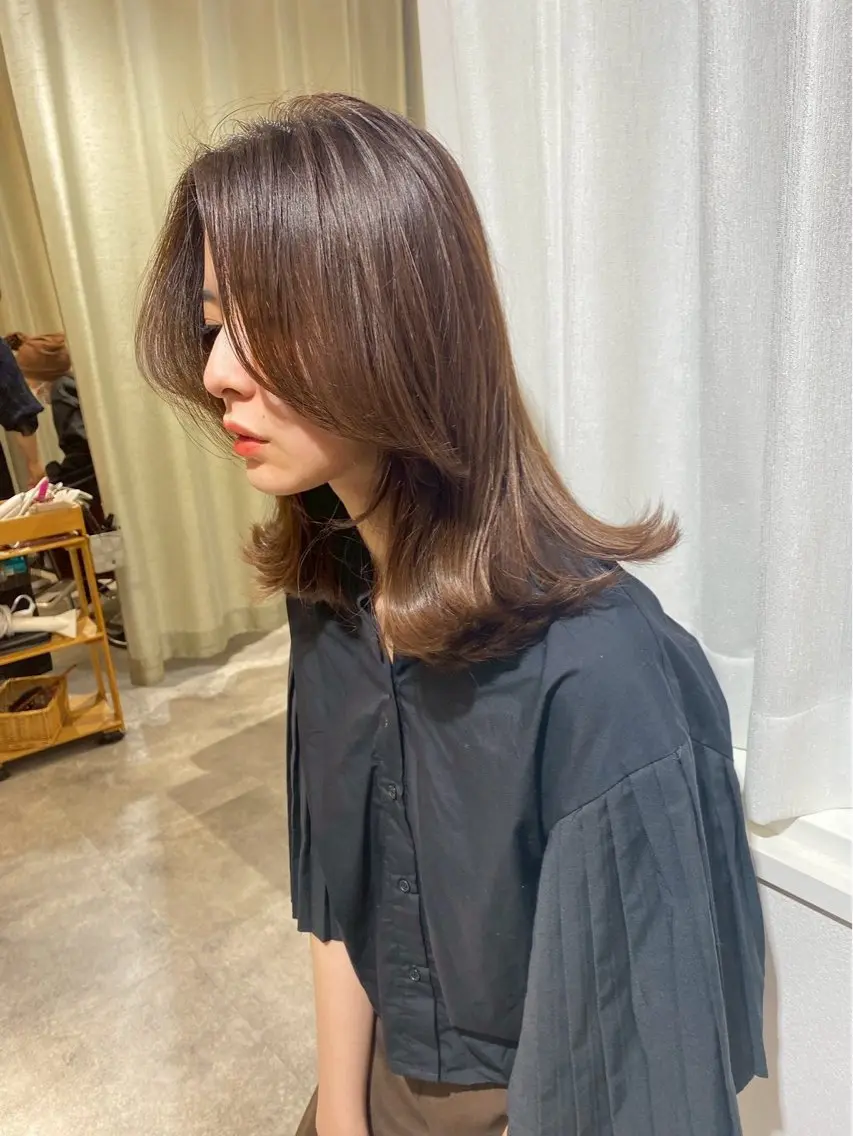 ミディアム カラー ブリーチ ブラウンカラー ナチュラルブラウン ブリーチなしカラー 【Aime】 ユウアのヘアスタイル