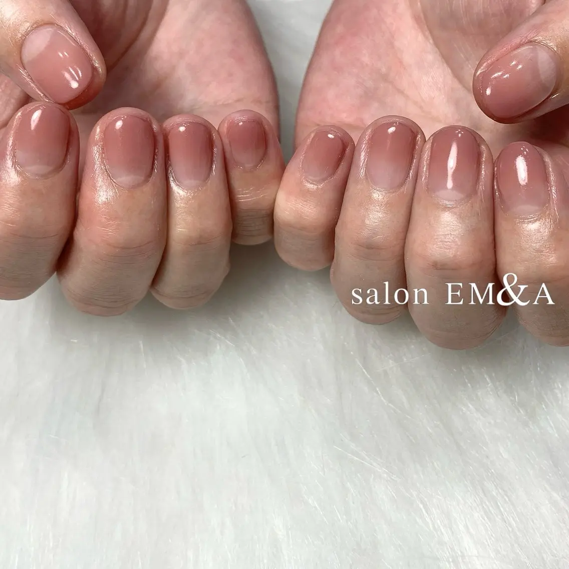 ネイル ピンク ピンクベージュ salon EM&A emiのネイルデザイン