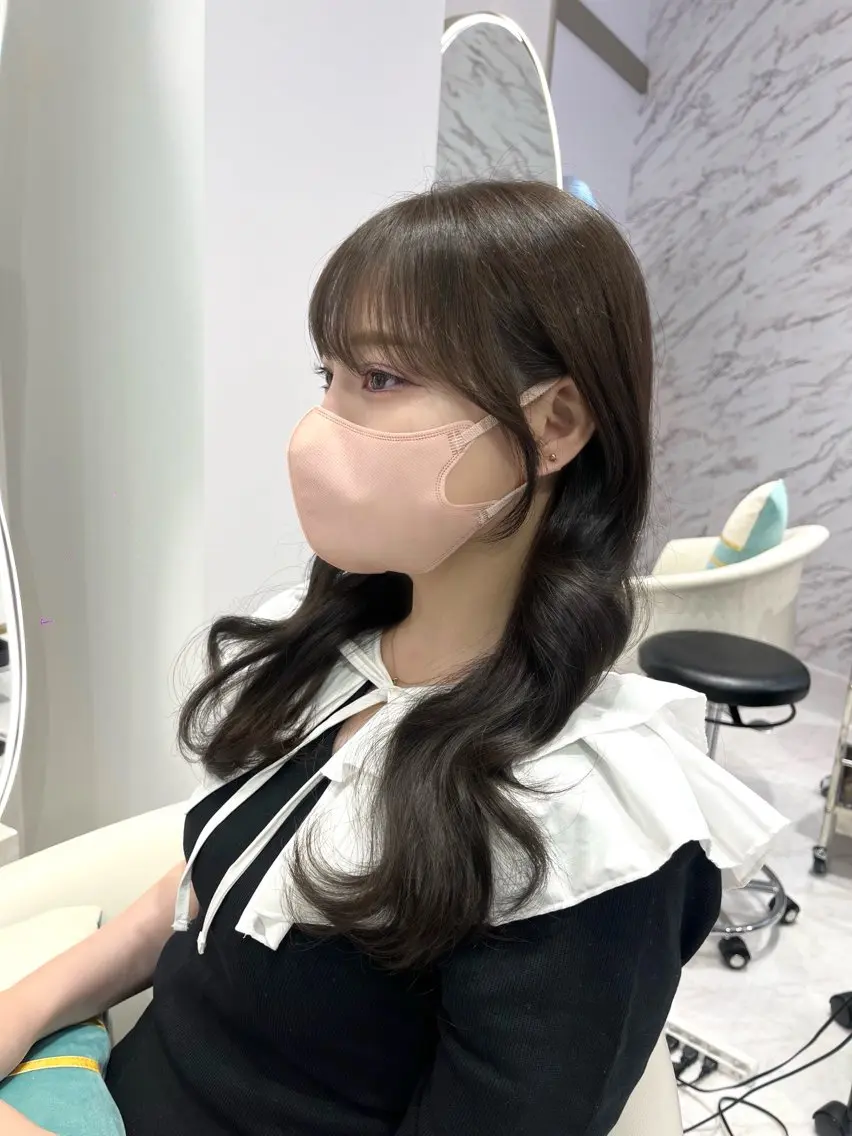 ロング カラー 顔周りカット 韓国風ヘア 小顔カット カット ヘアカラー トリートメント 𝑹𝒊𝒉𝒐🎀 名駅/大人韓国ヘアのヘアスタイル