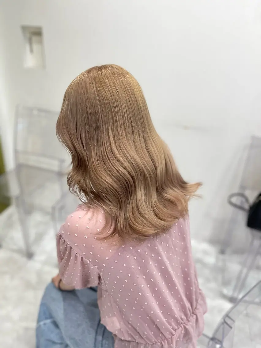 ロング カラー ベージュカラー ブリーチ ブロンド グレージュ ハイトーンカラー ヘアカラー トリートメント ヘアセット 色落ち綺麗🩰ハイ トーン🎀RINKAのヘアスタイル