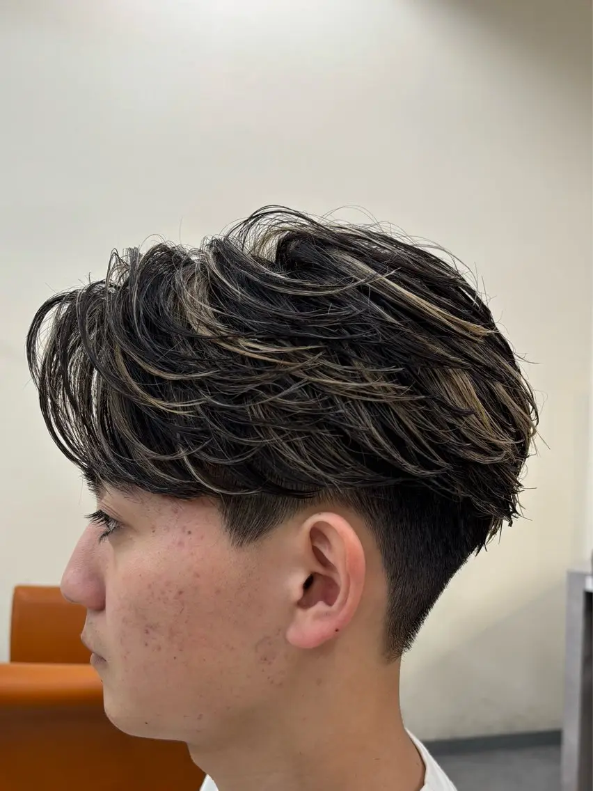 パーマ メンズ カット ヘアカラー フェザーパーマメンズ ツイスパ京都駅前のヘアスタイル