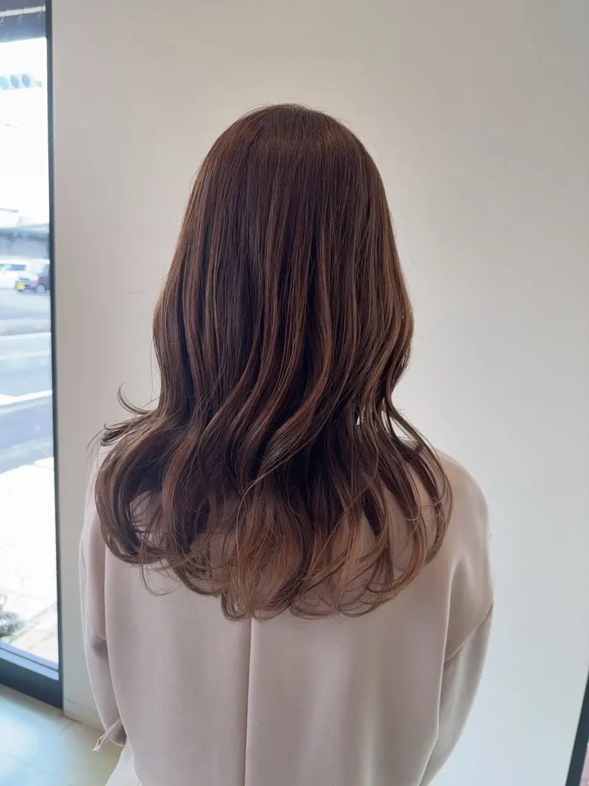 ロング カラー りか/透明感カラー/ レイヤーカットのヘアスタイル