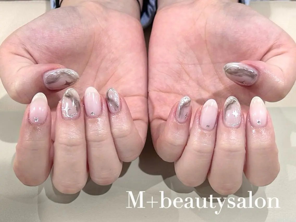 ネイル M+  Beauty Salonのネイルデザイン