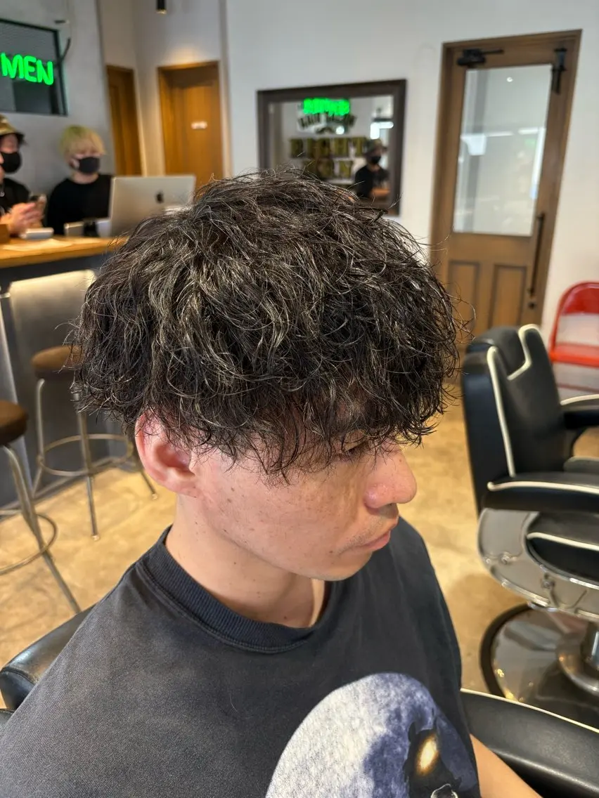 ショート パーマ メンズ 清水 men'sパーマ特化のヘアスタイル