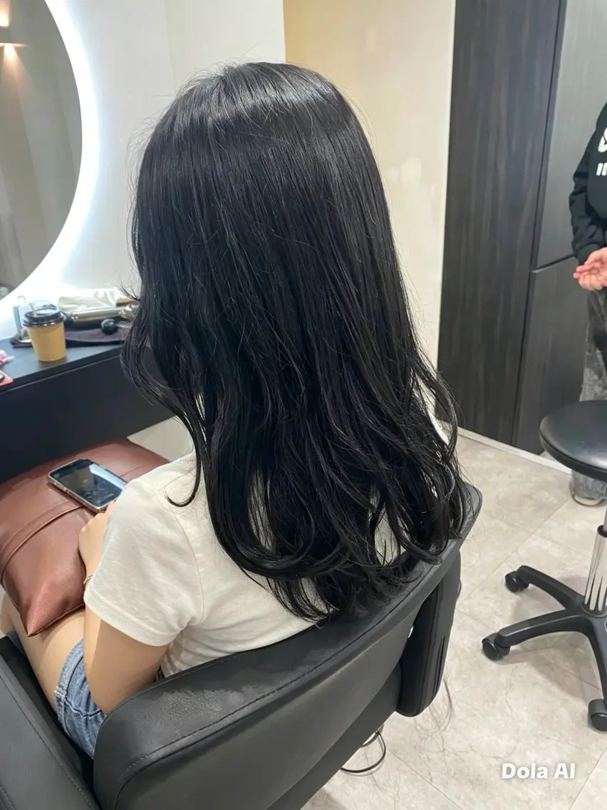 ロング 友田 千栄のヘアスタイル