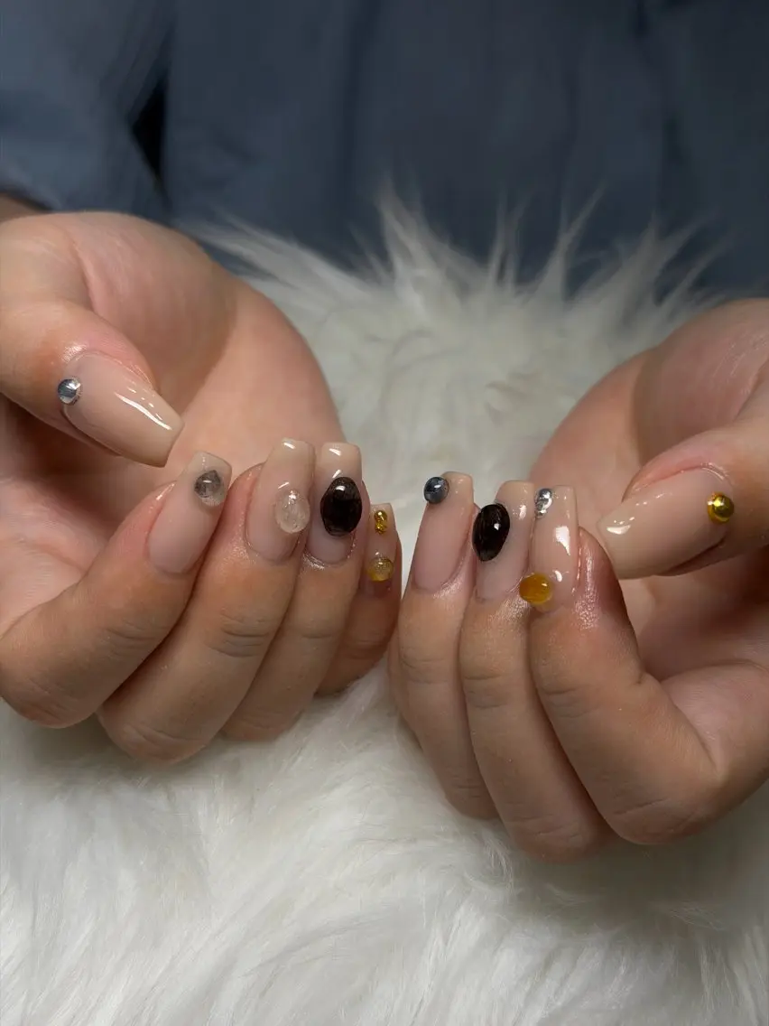 ネイル ハンドネイル フットネイル with hues AYAのネイルデザイン
