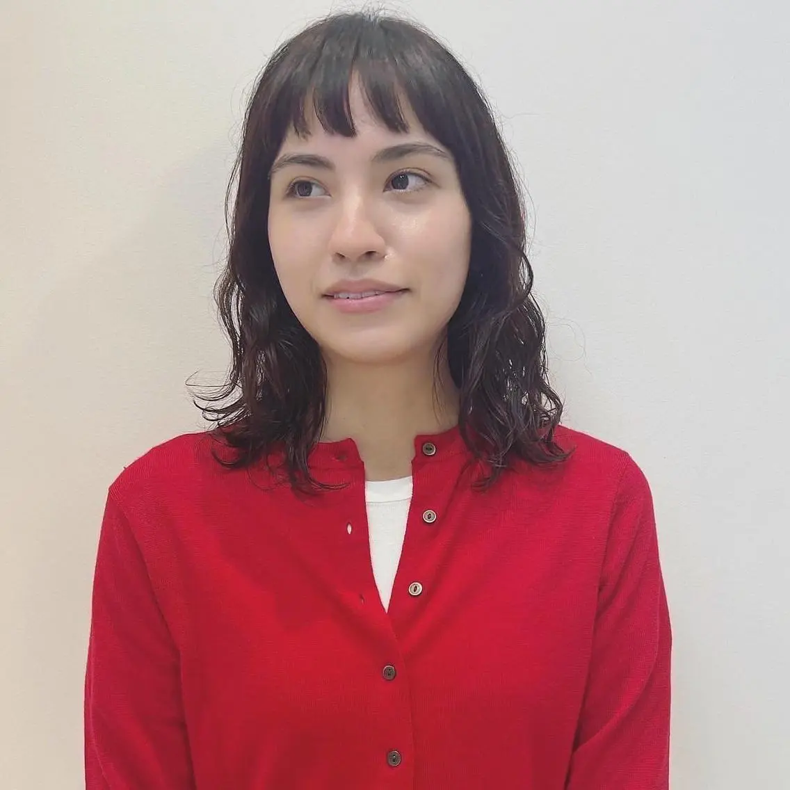 ミディアム カラー パーマ 🦭era shiori🦭のヘアスタイル