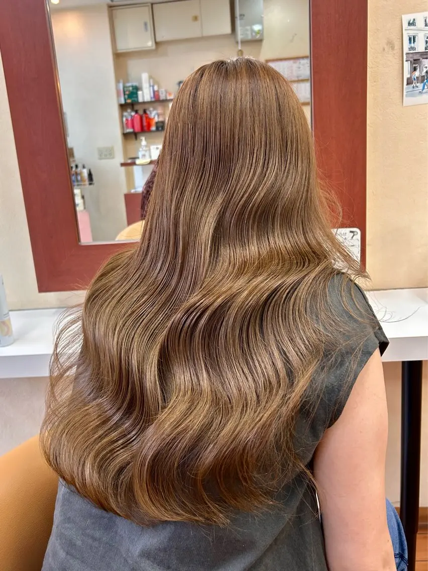 セミロング カット ヘアカラー 濱川 良栄のヘアスタイル