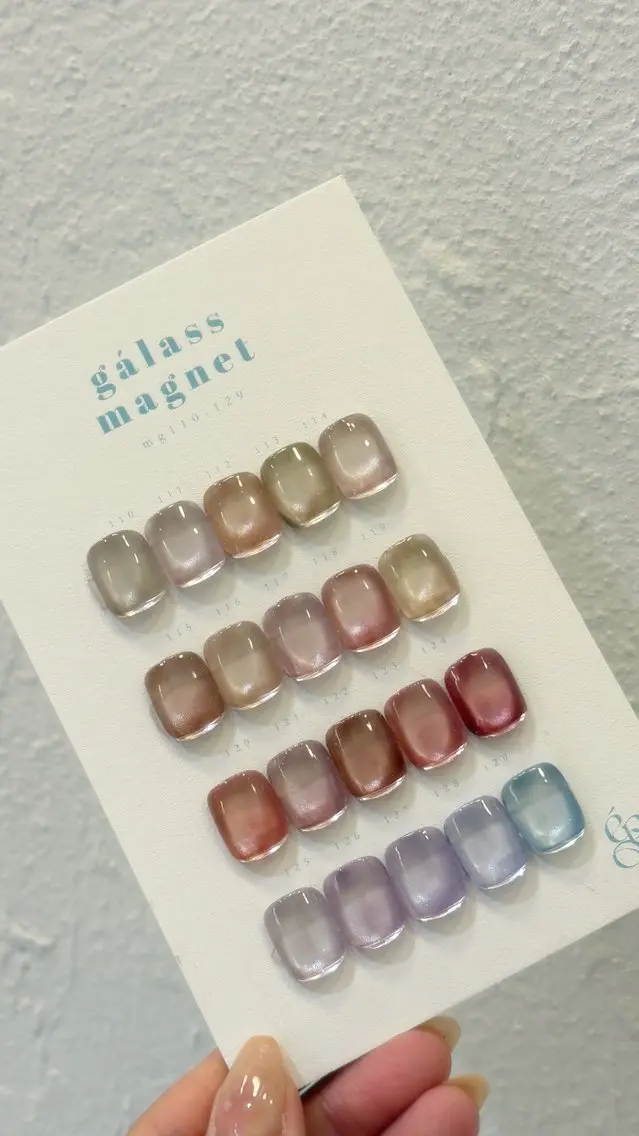 ネイル マグネットネイル モンタナ nailのネイルデザイン
