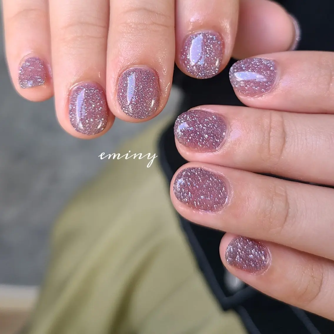 ネイル フラッシュネイル キラキラネイル パープル ショートネイル nail salon  eminyのネイルデザイン