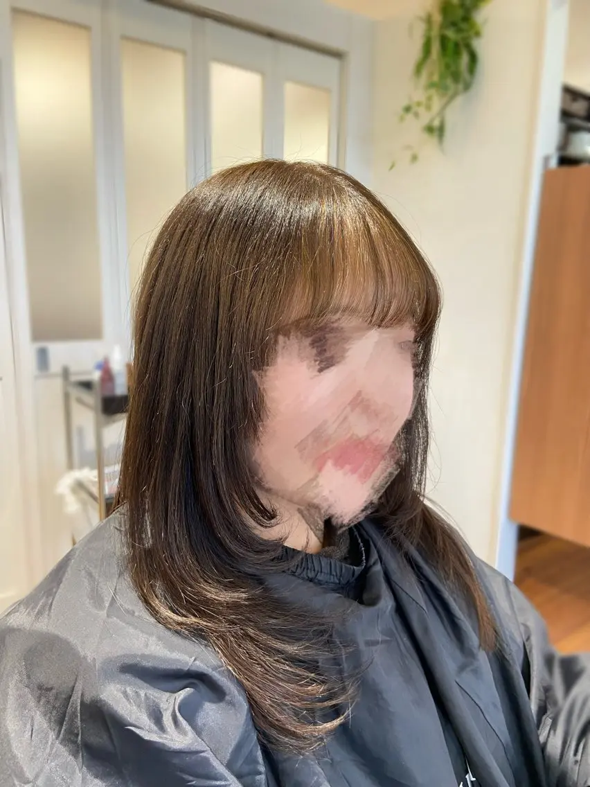 セミロング カラー インナーカラー 顔周りカット レイヤーカット 🦔古谷 菜々花🌿のヘアスタイル