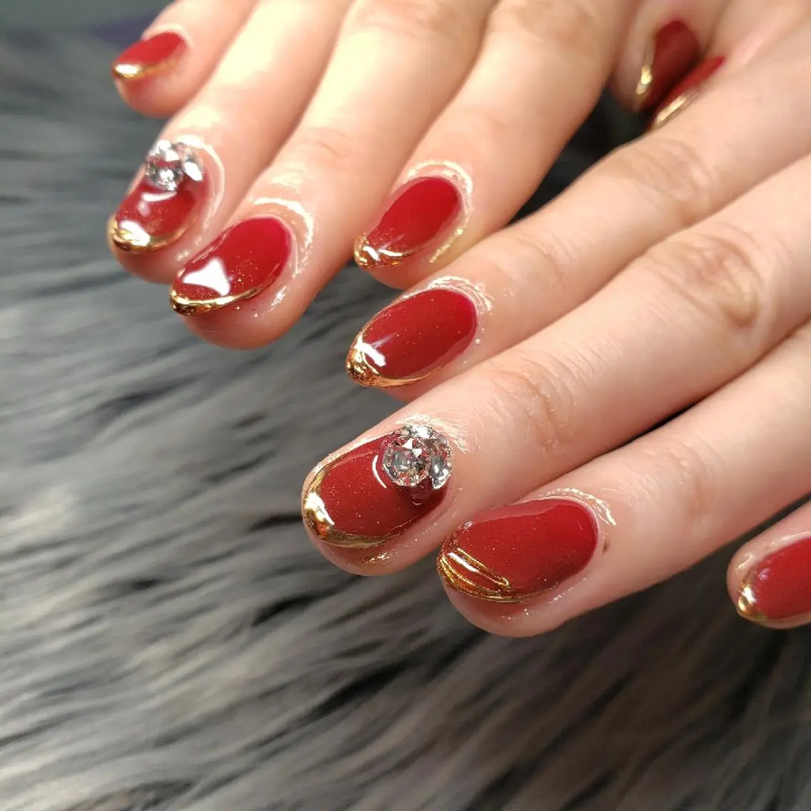 ネイル ミラーネイル ニュアンスネイル 赤色 ショートネイル Nail salon Coco【溝の口駅】のネイルデザイン