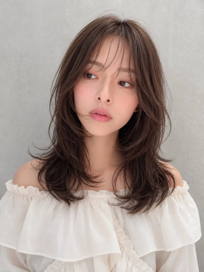 セミロング Lond enikaのヘアスタイル