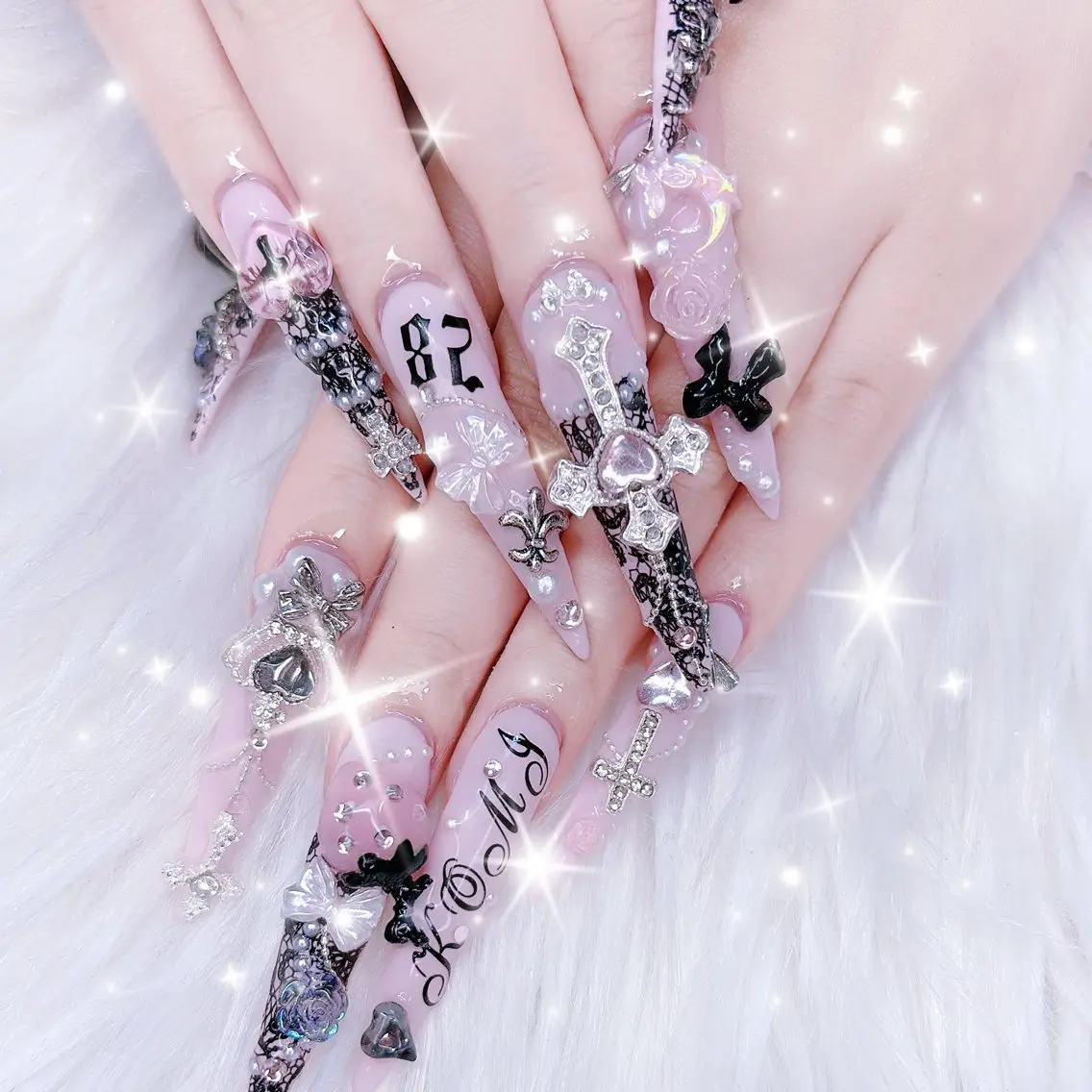 ネイル クリアネイル 長さ出し ロングネイル リボン ネイルチップ ハンドネイル ハンドケア mini nailのネイルデザイン