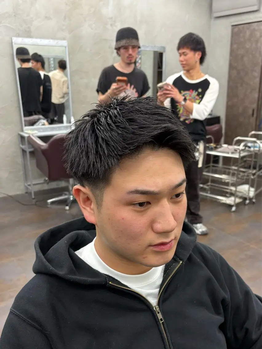 ショート 難波 凌也のヘアスタイル