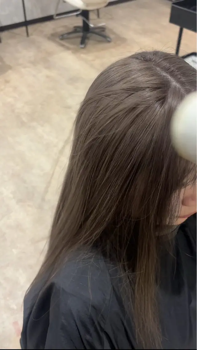 ロング カラー カット ヘアカラー トリートメント 🌐NATSUMI 🌐【寒色カラー】のヘアスタイル