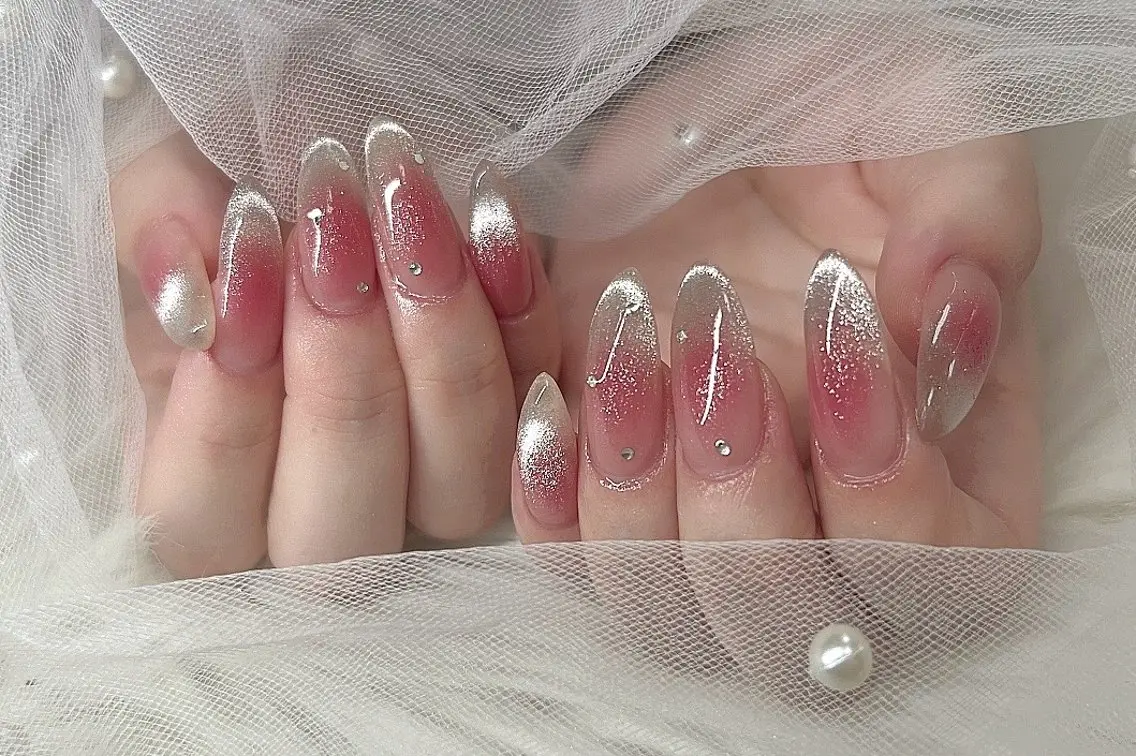 ネイル チークネイル 長さ出し フラッシュネイル フットネイル フレンチネイル Aina nail salonのネイルデザイン